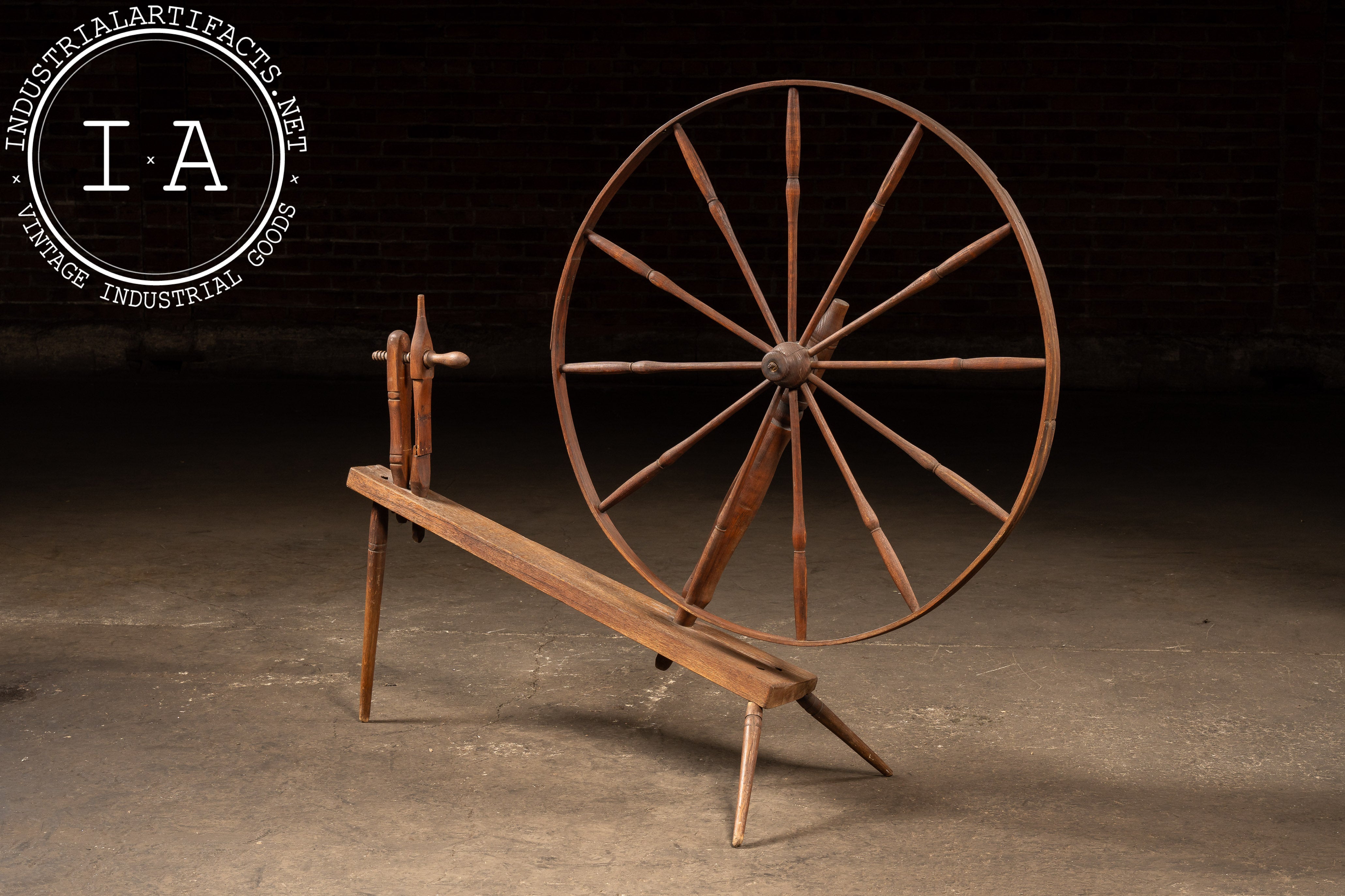 Early American Walking Wheel, or Spinner's Loom – Industrial Artifacts