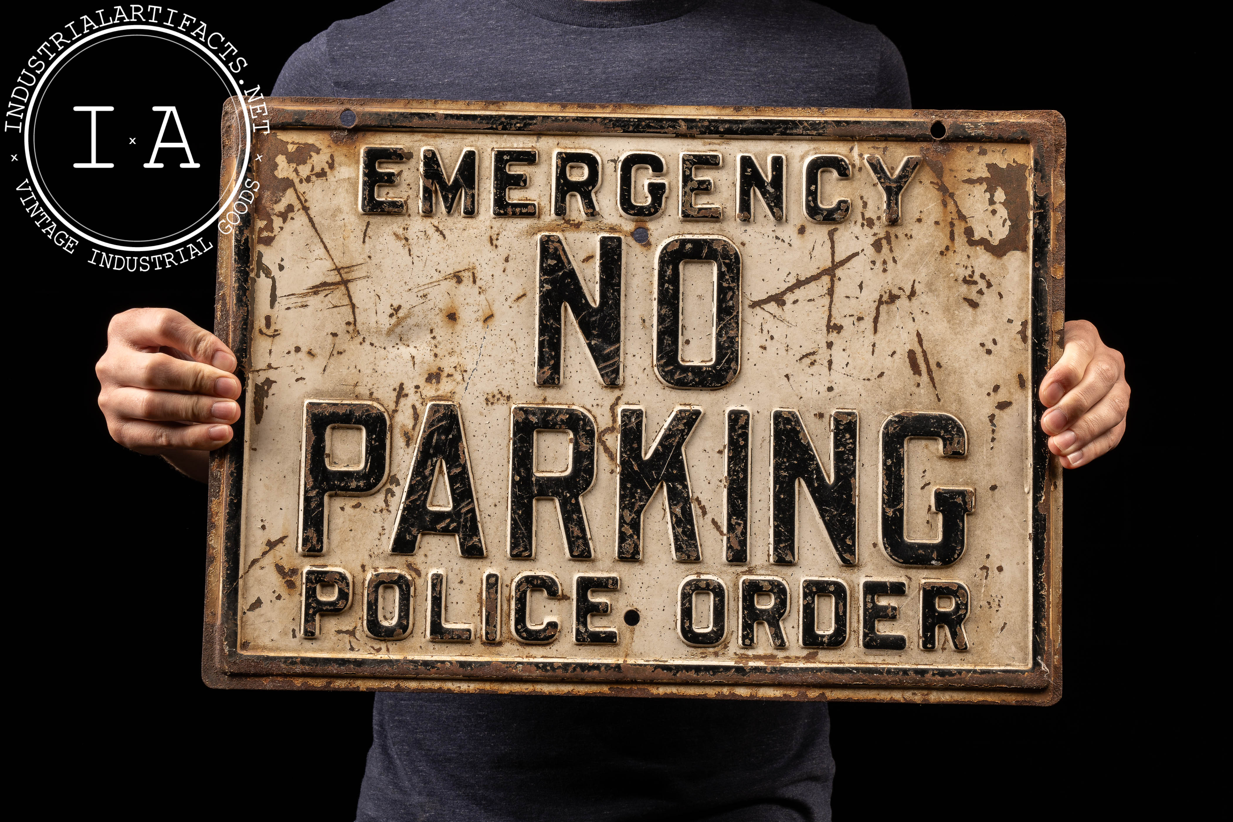 ヴィンテージ 看板 アメリカ NO PARKING Vintage Embossed Tin 
