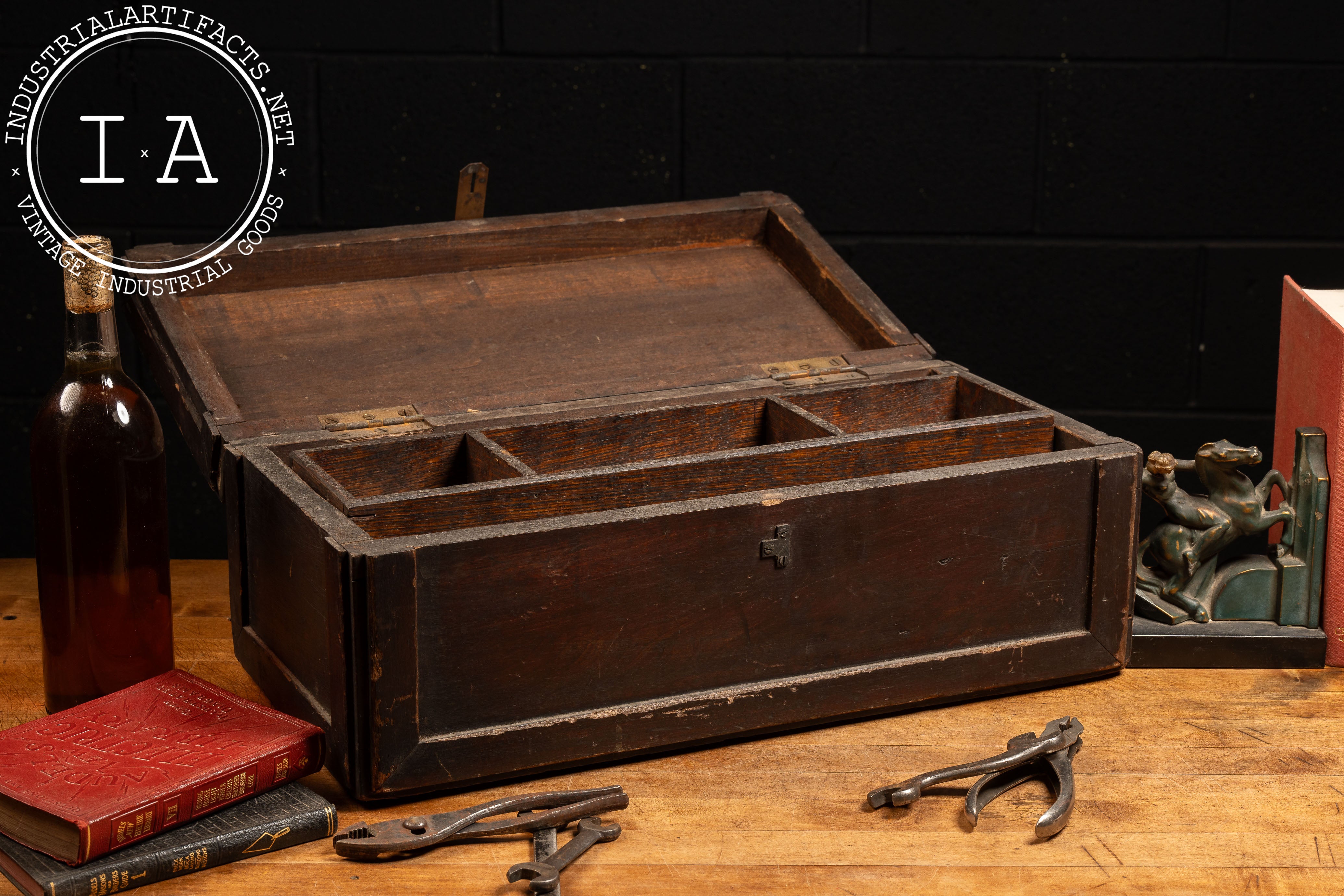 Early 20th Century Machinist Tool Chest with Floating Compartment Tray