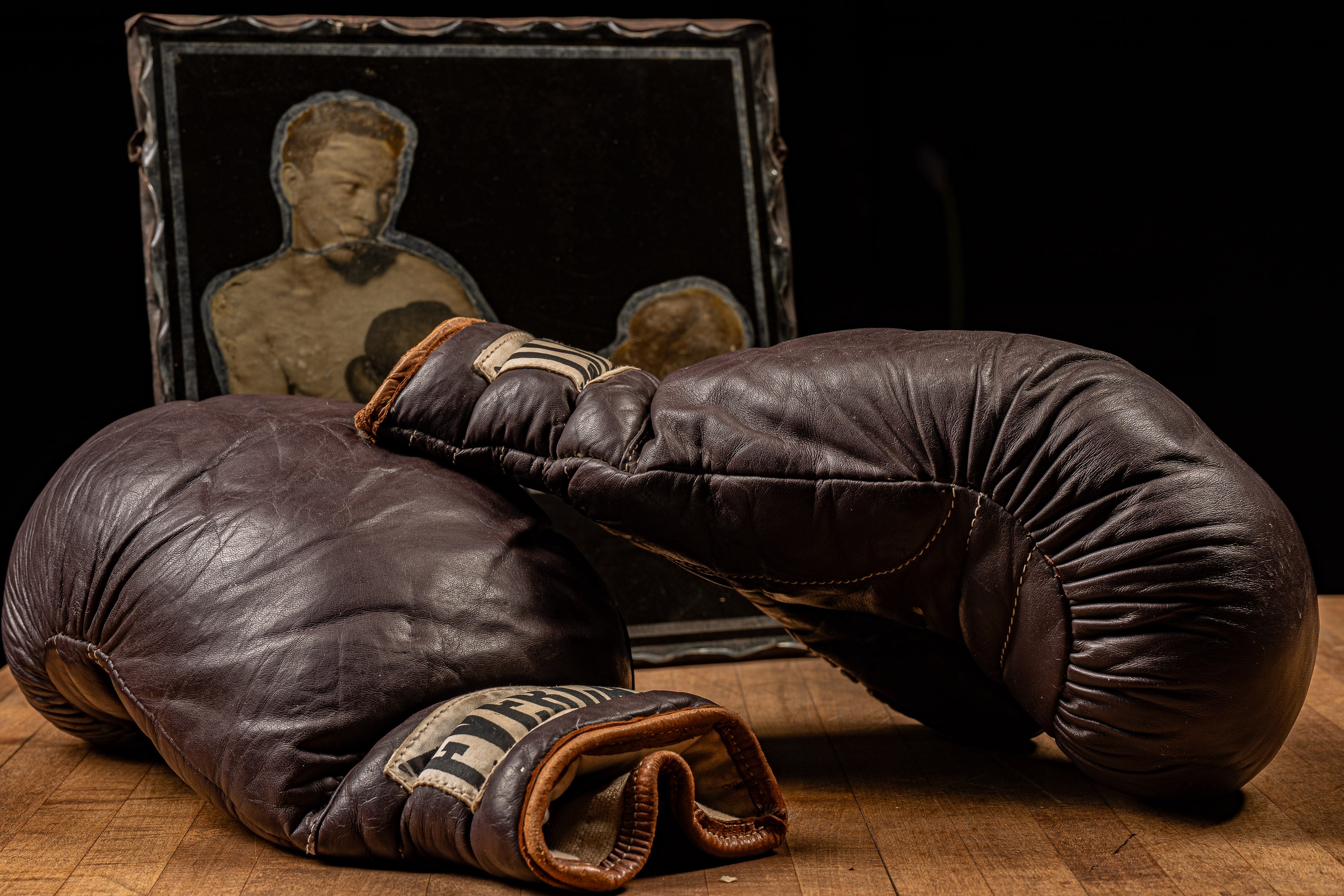 Vintage Everlast 2616 Boxing Gloves – Industrial Artifacts