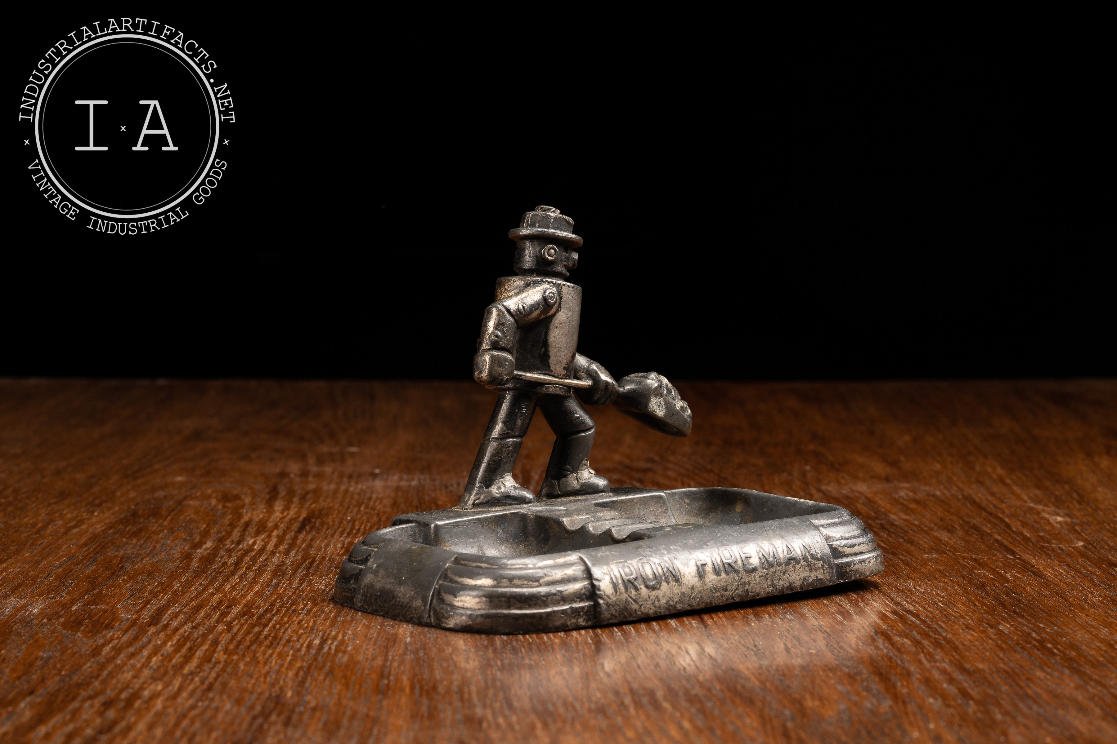 アンティーク雑貨 Iron Fireman Ashtray Vintage Iron Fireman Ashtray – Industrial Artifacts