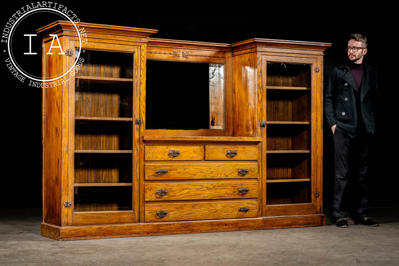 Early 20th Century American Craftsman Buffet Cabinet