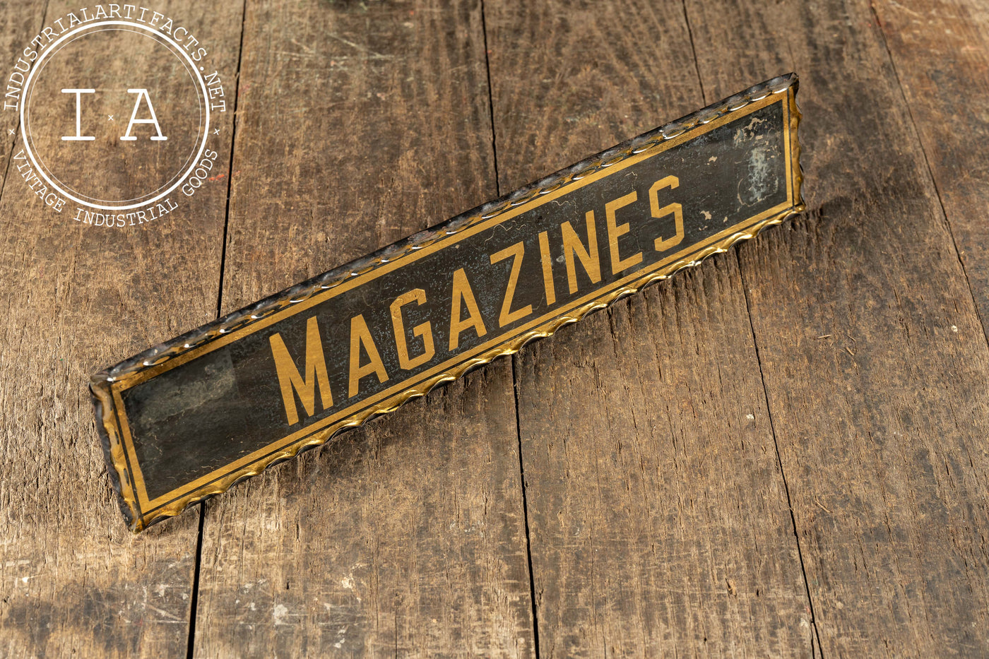 Antique Reverse-Foil Scalloped Glass “MAGAZINES” Rack Sign
