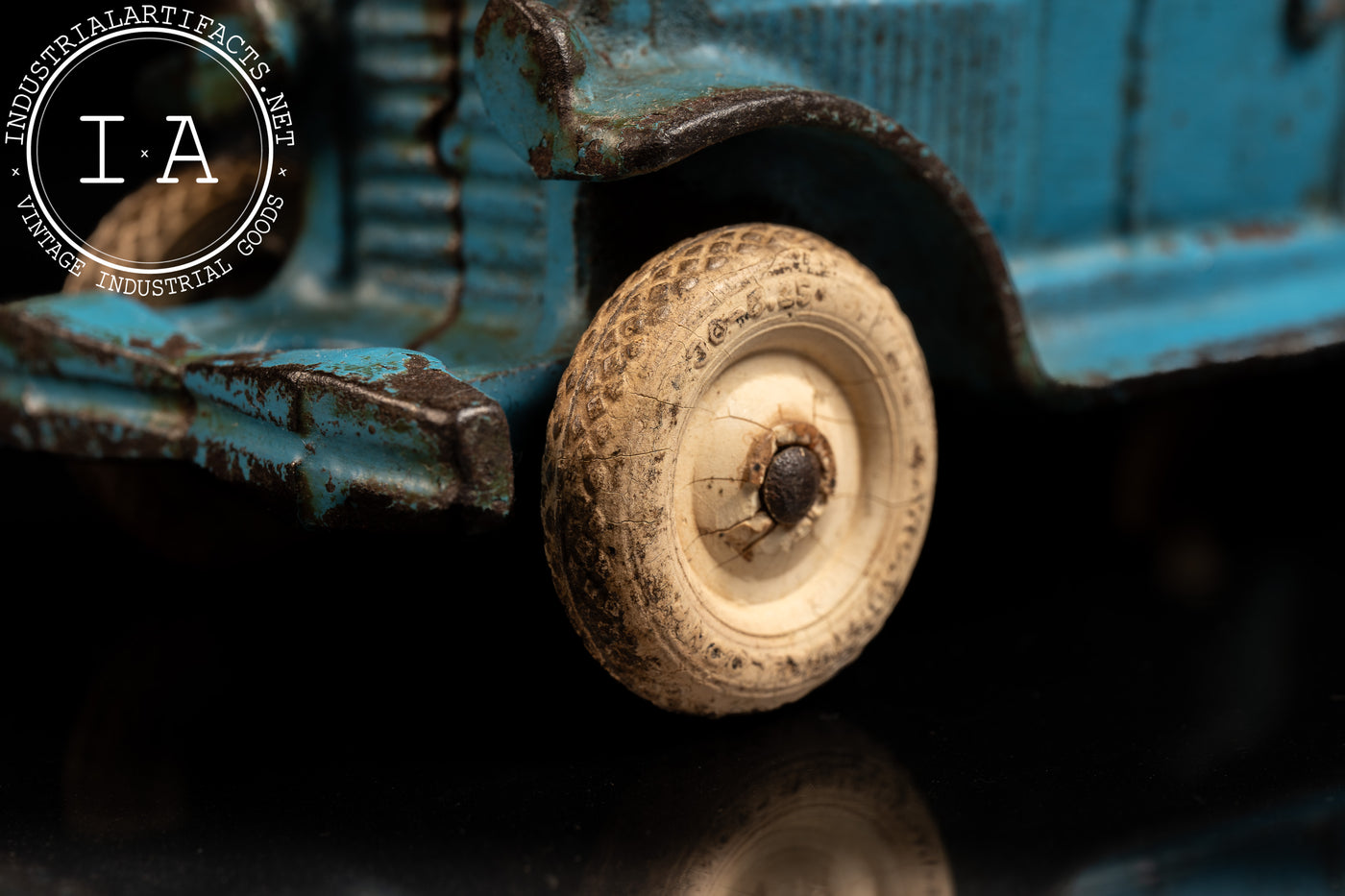 Antique Arcade Coupe with Rumble Seat