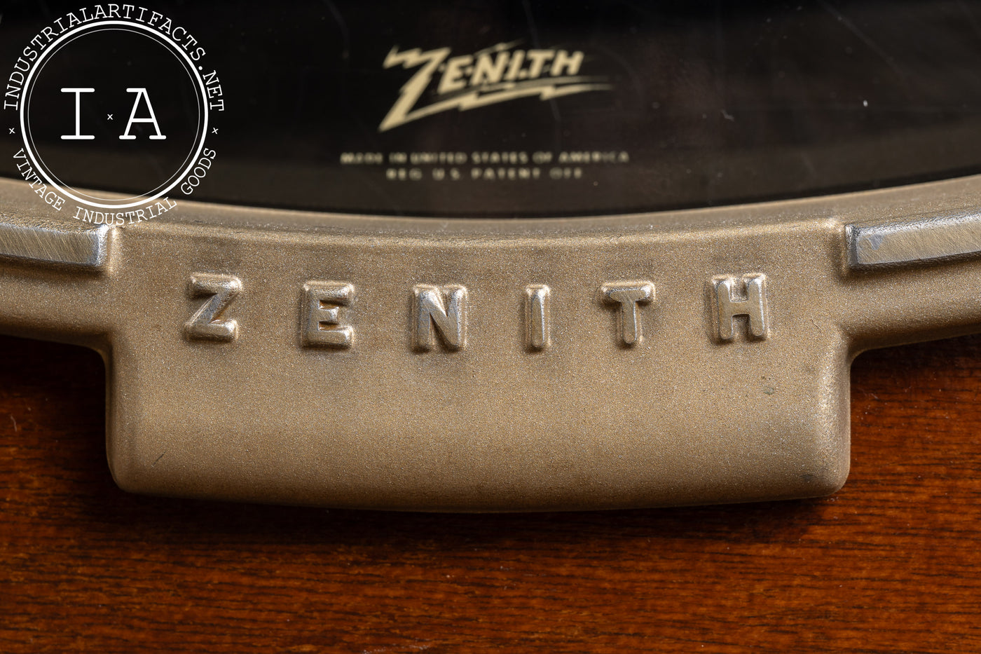 Vintage Model 6S632 Radio by Zenith