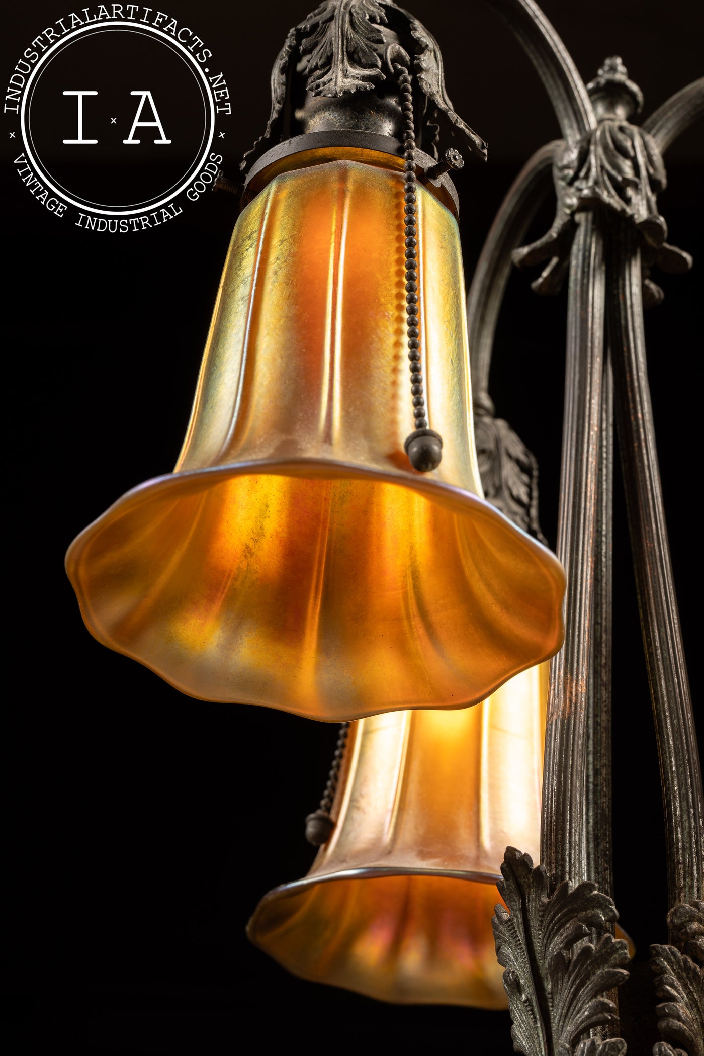 Early 20th Century Art Nouveau Floral Motif Table Lamp