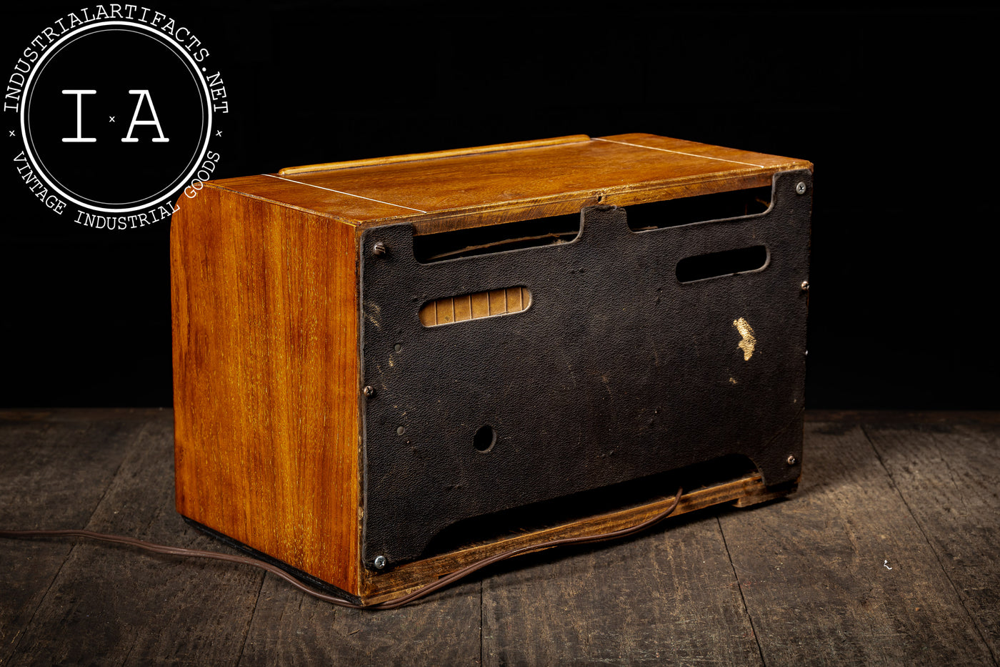 Vintage L-630 Radio by General Electric