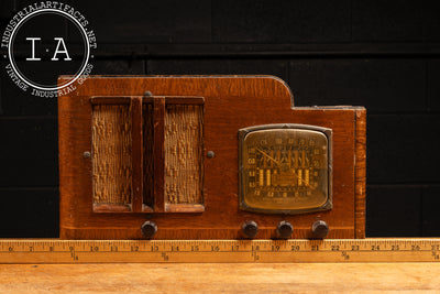 Vintage Sentinel 230UL Radio