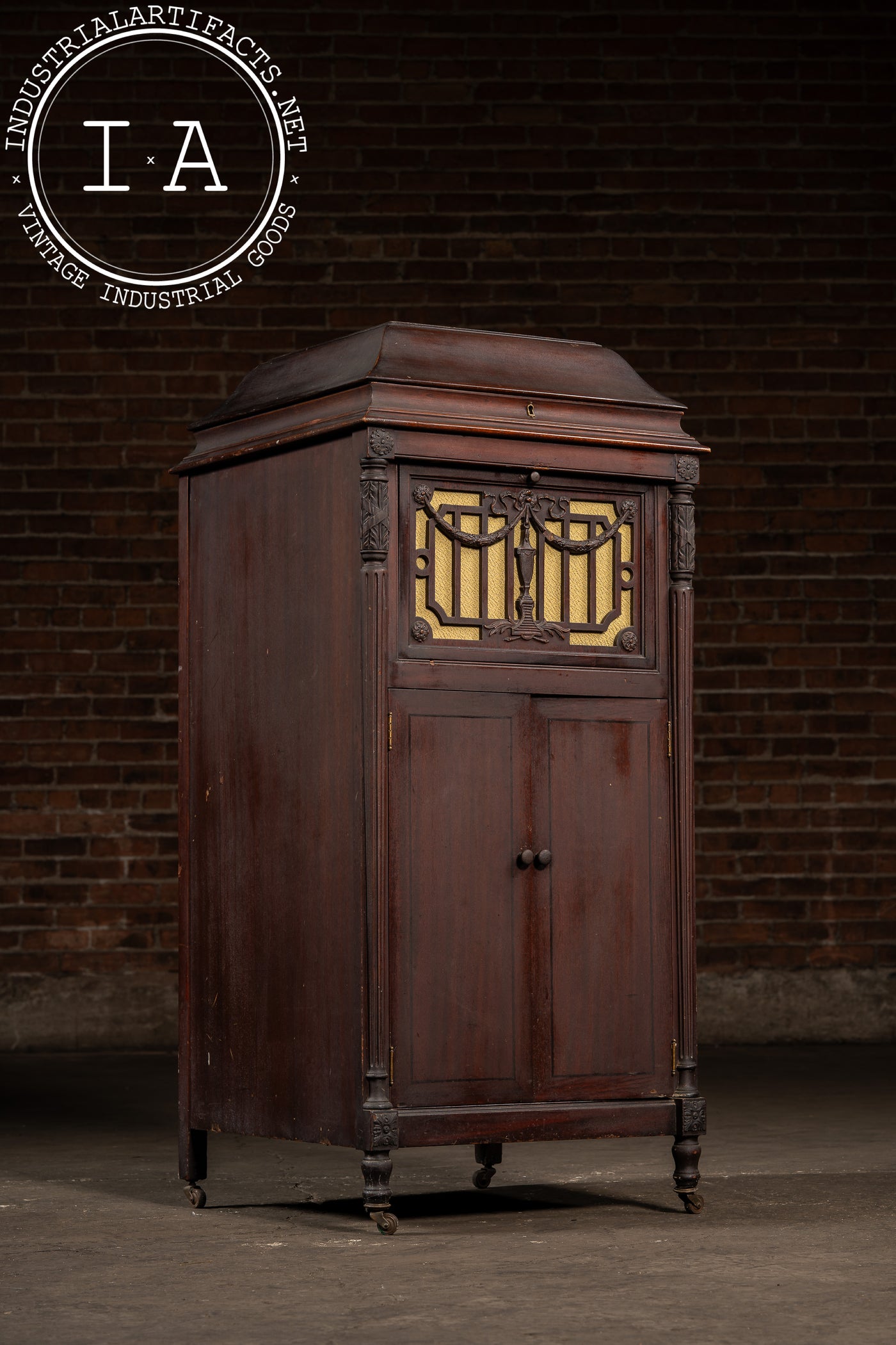 Antique Silvertone Floor Phonograph Cabinet with Records