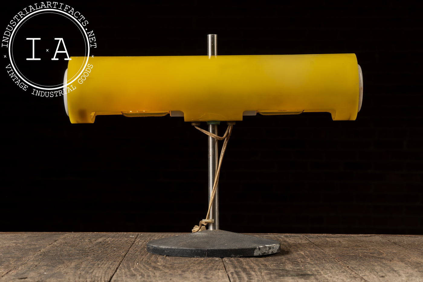 MCM Italian Minimalist Fiberglass Table Lamp