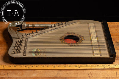 Late 19th Century Menzenhauer‘s Guitar Zither - Special St. Louis Model