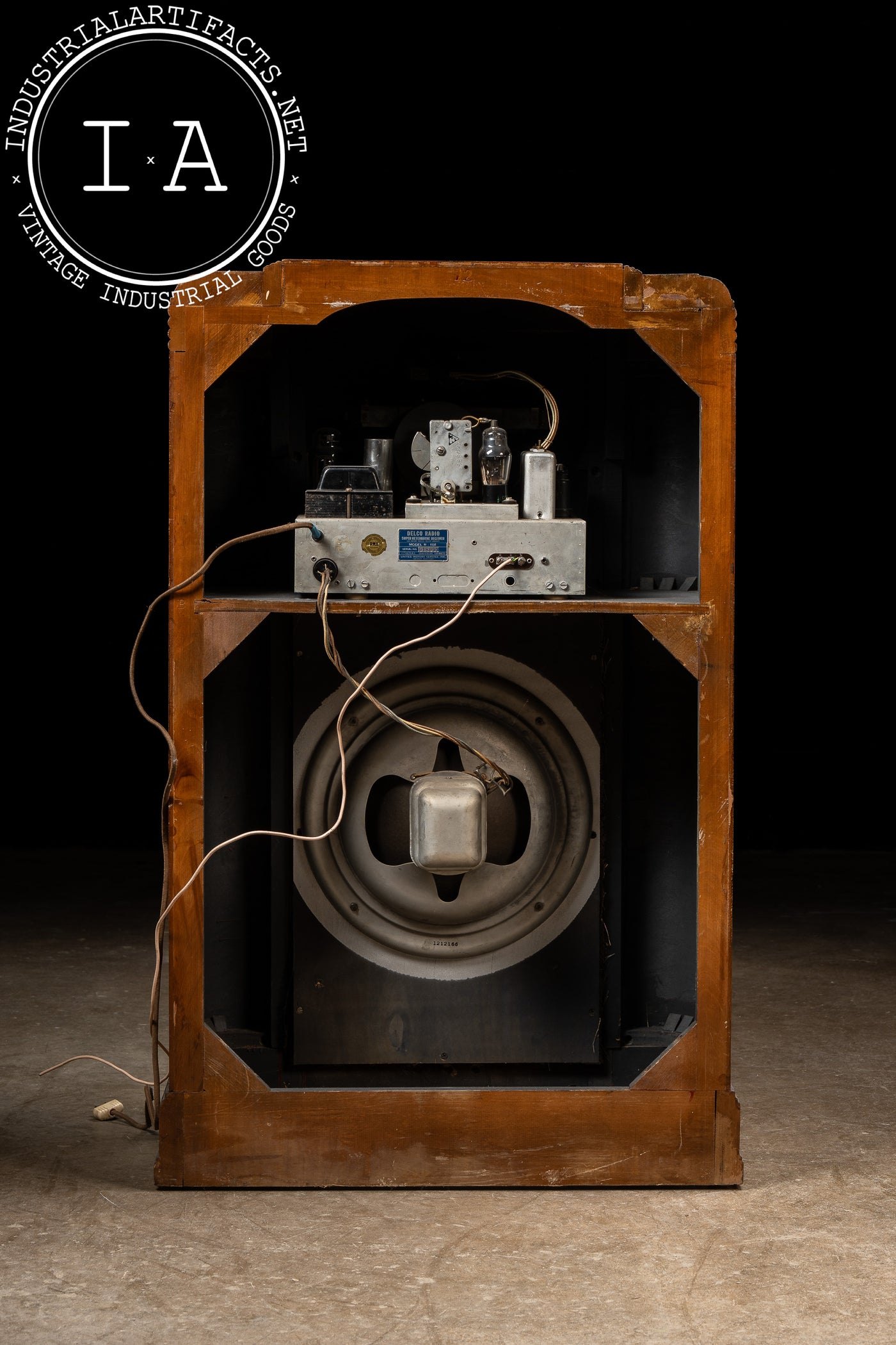 Vintage Model R-1131 with Magic Eye Tube by Delco