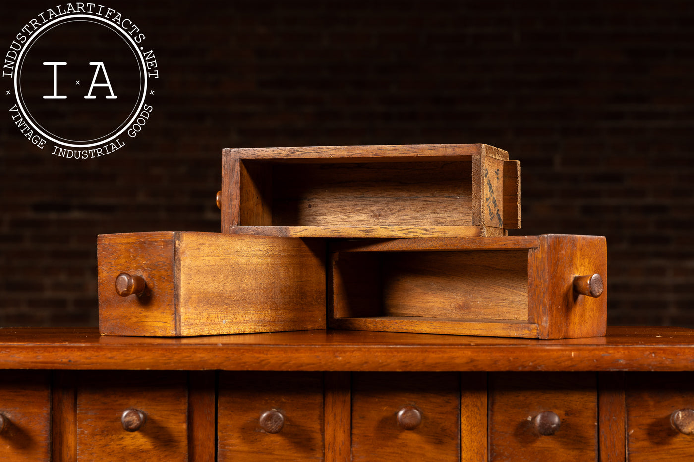 Early 20th Century 18-Drawer Apothecary Cabinet on Cabriole Brass Stand