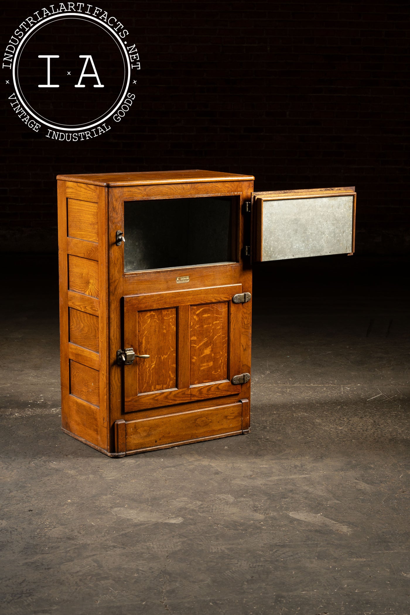 Early 20th Century Oak "Leonard" Refrigerator by Grand Rapids