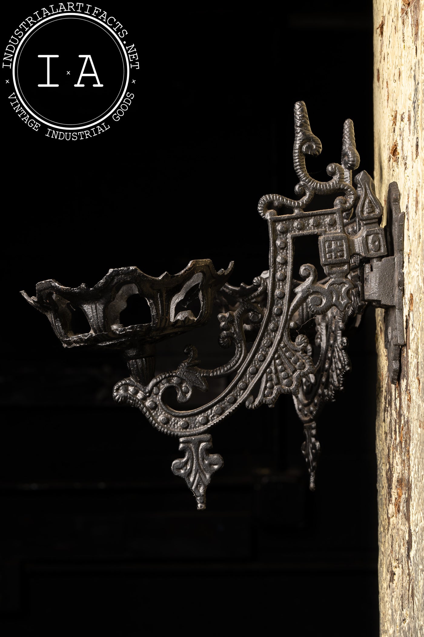 Early 20th Century Cast Iron Double Oil Lamp Sconce