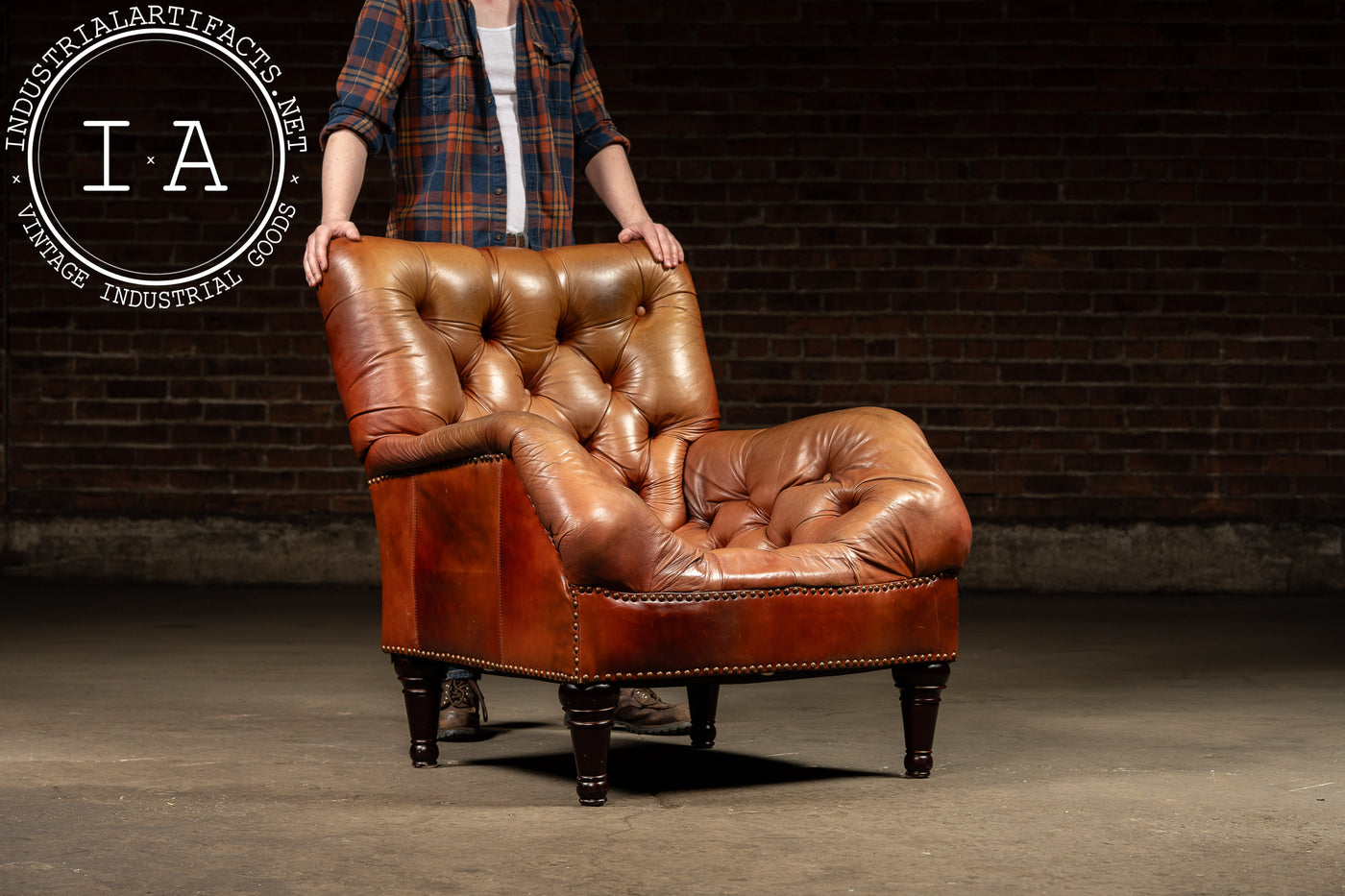 Tufted Chesterfield Sleepy Hollow Chair with Ottoman in Tan