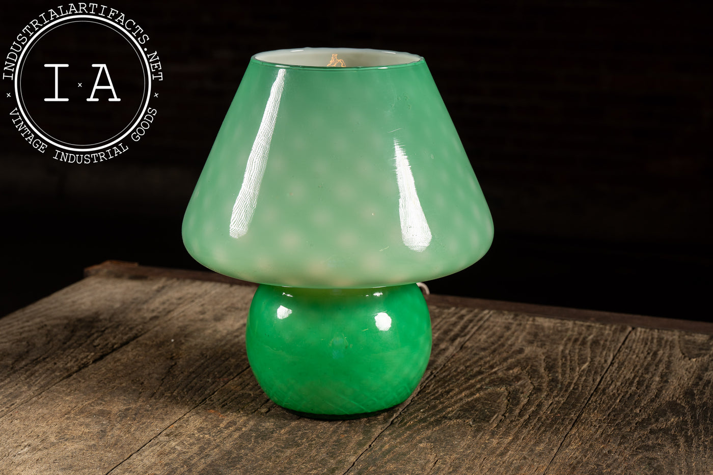 Mid-Century Modern Murano Cased Glass Mushroom Lamp in Green