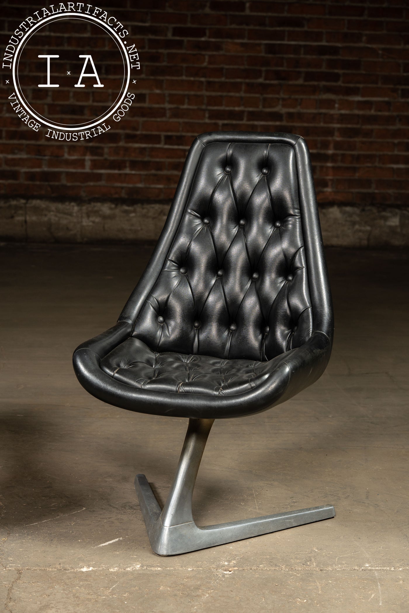 Pair of MCM Sculpta "Star Trek" Chairs by Vladmir Kagan for Chromcraft