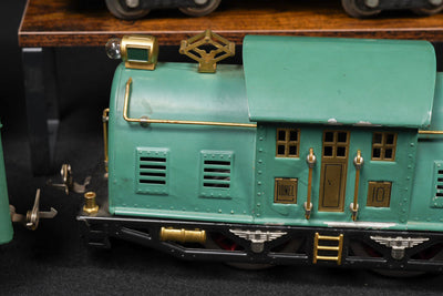 Lionel Tinplate Electric Train Set – Pullman Passenger Cars with Locomotive