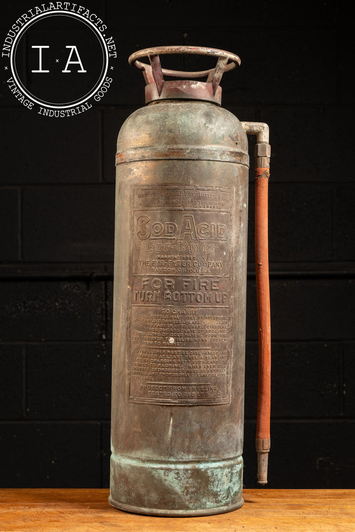 Antique Sod-Acid Fire Extiguisher – Industrial Artifacts