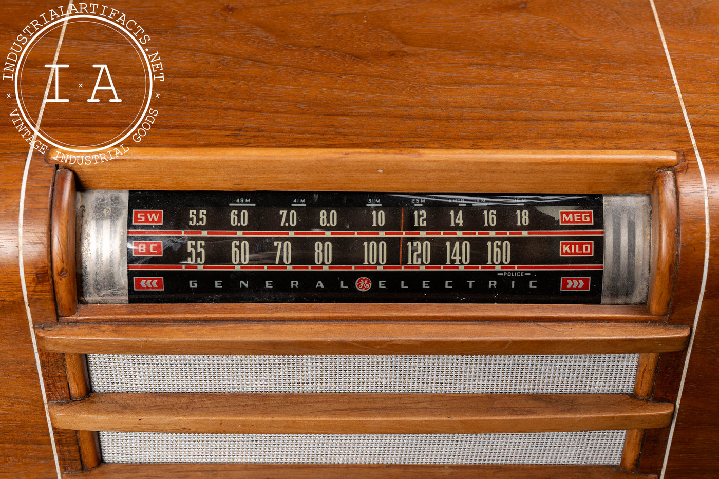 Vintage L-630 Radio by General Electric