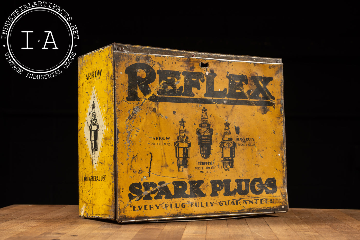 Reflex Spark Plugs POS Case