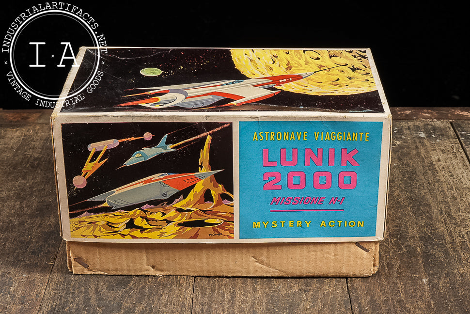 Astronave Viaggiante Lunik Toy with Original Box