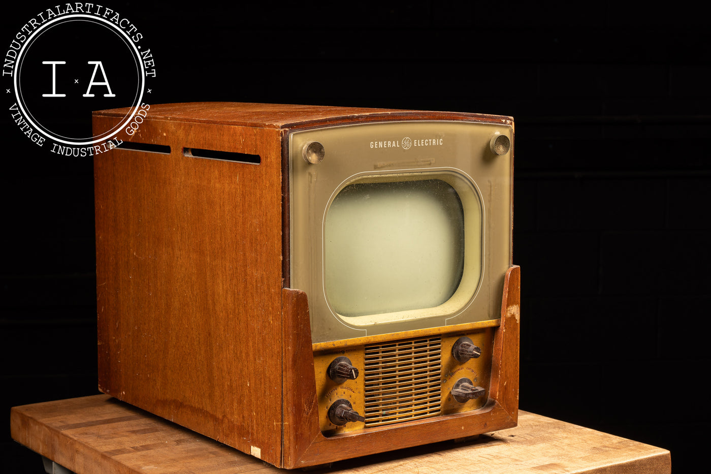 1949 General Electric No. 806 TV