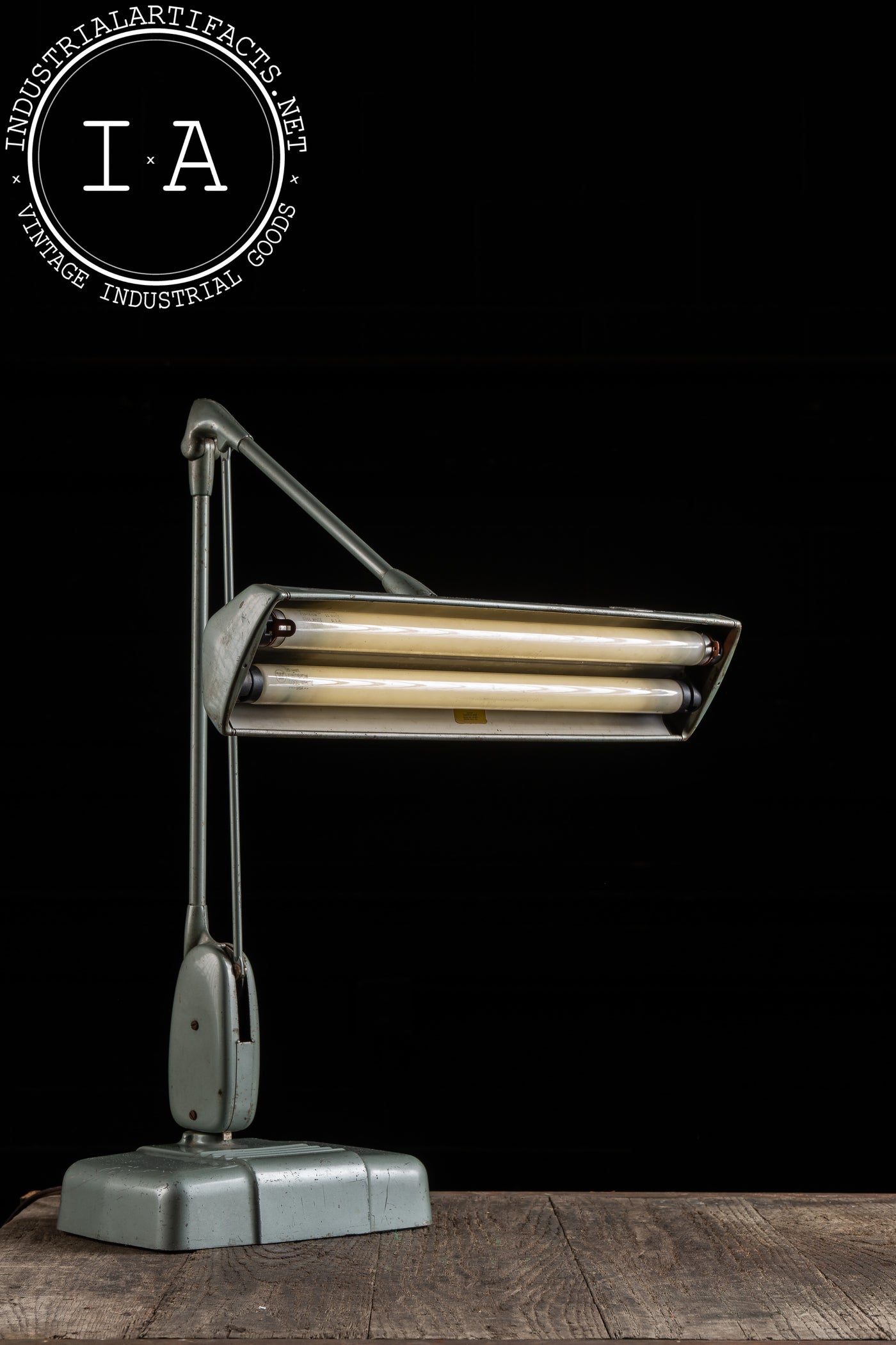 Vintage Floating Fluorescent No. 2324 Desk Lamp by Dazor in Gray
