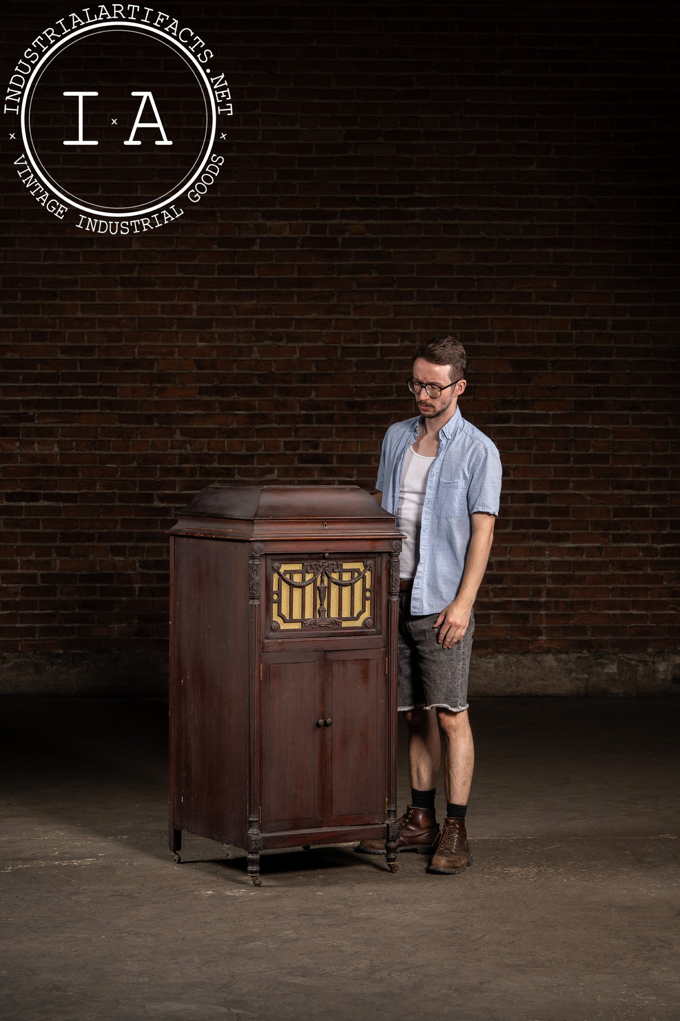 Antique Silvertone Floor Phonograph Cabinet with Records