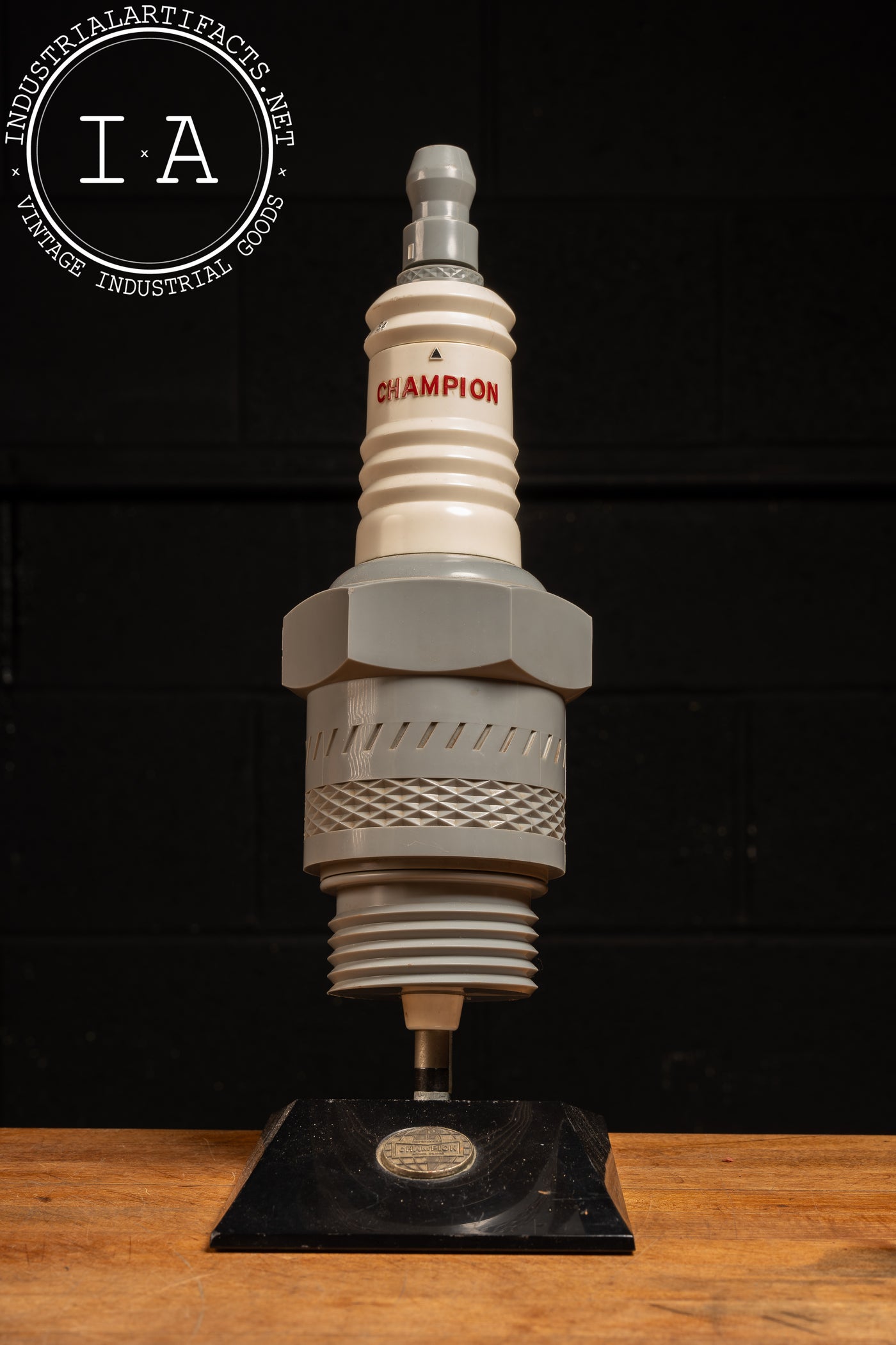 Vintage Champion SPR-1010H Spark Plug Radio