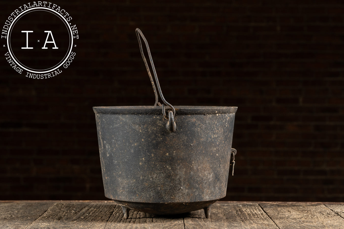 19th-Century Cast Iron Cooking Pot with Bail Handle