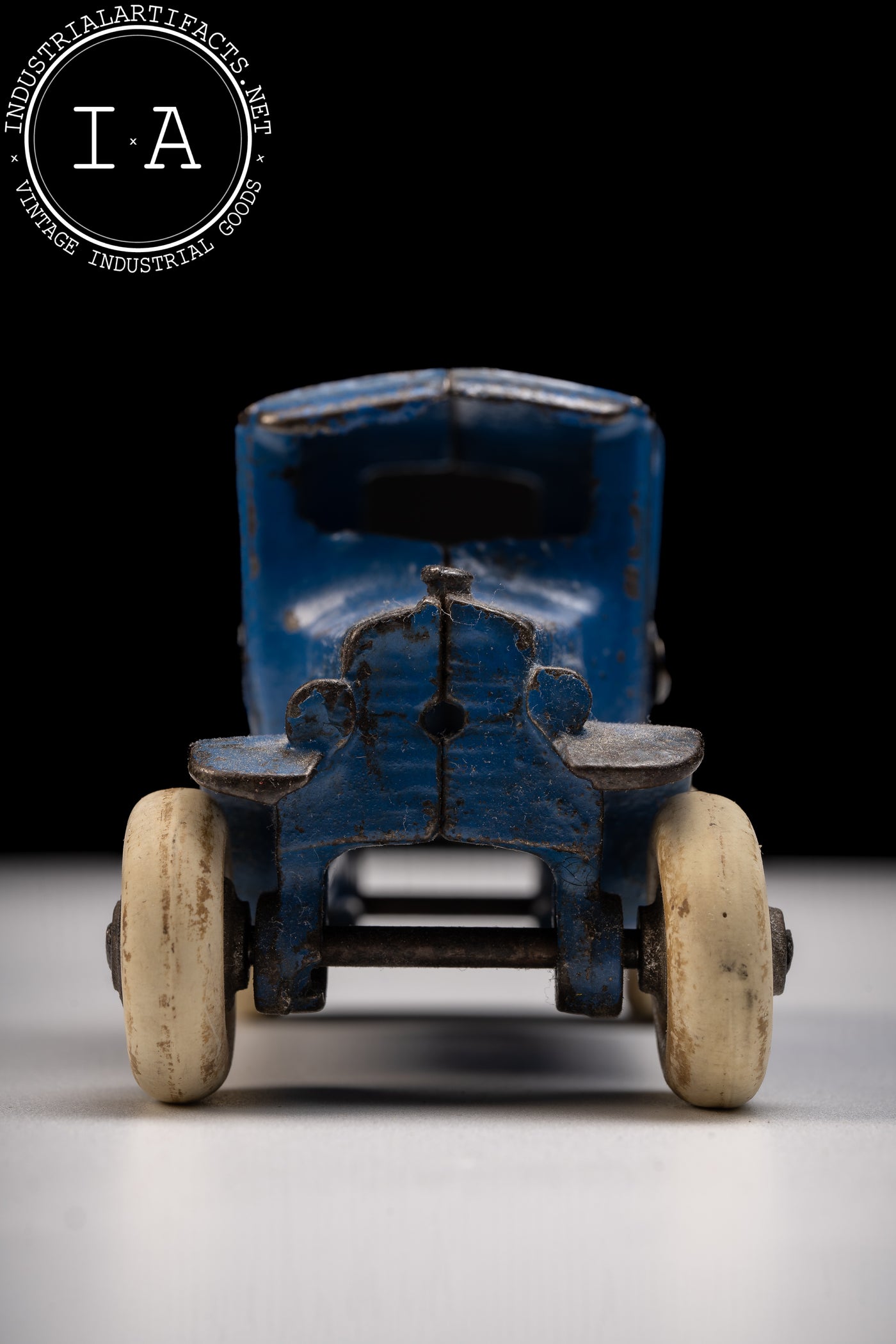 Antique Kilgore Cast Iron 5-Inch Model-T Coupe in Blue