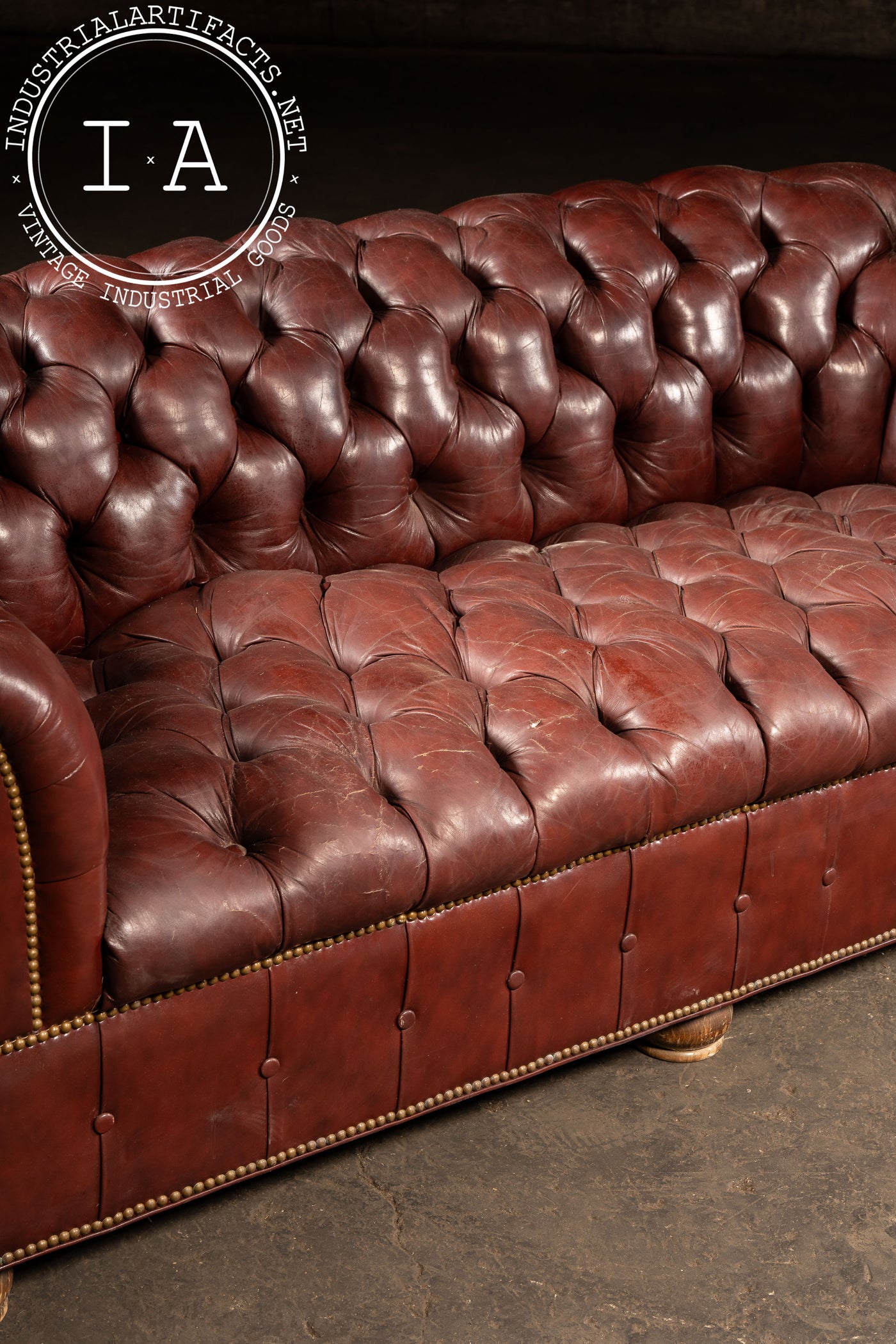 Tufted Leather Chesterfield Sofa in Burgundy