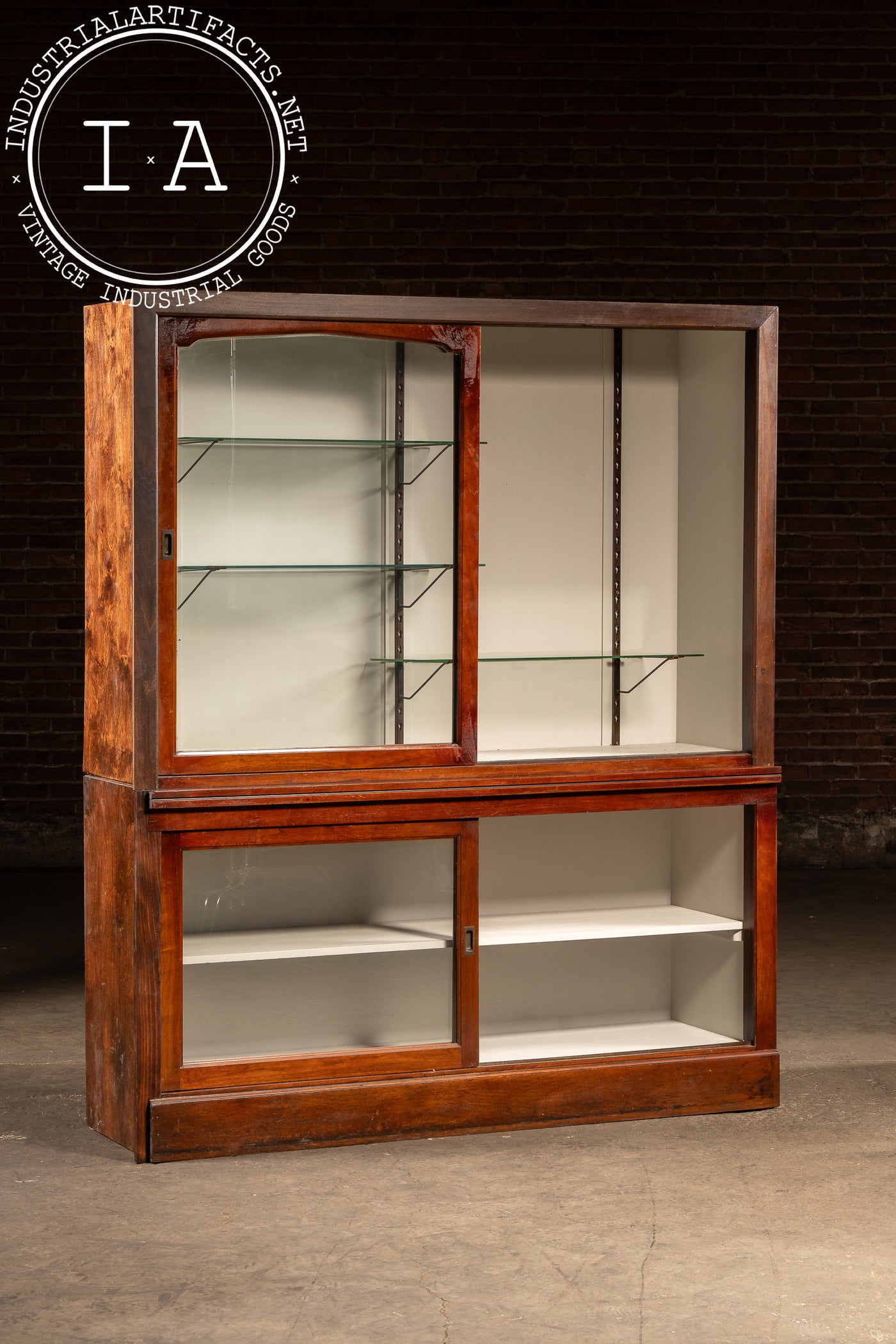 Early 20th Century Oak Display Cabinet with White Interior
