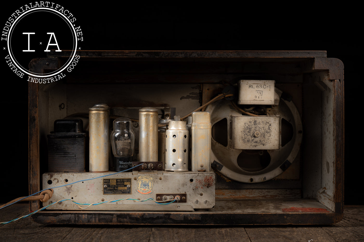 Vintage Model E-53X Radio by Canadian General Electric