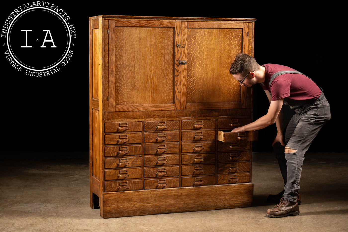 Early 20th Century Tiger Oak Library Cabinet