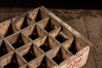 Vintage Wooden 7-Up “Fresh Up” Advertising Case