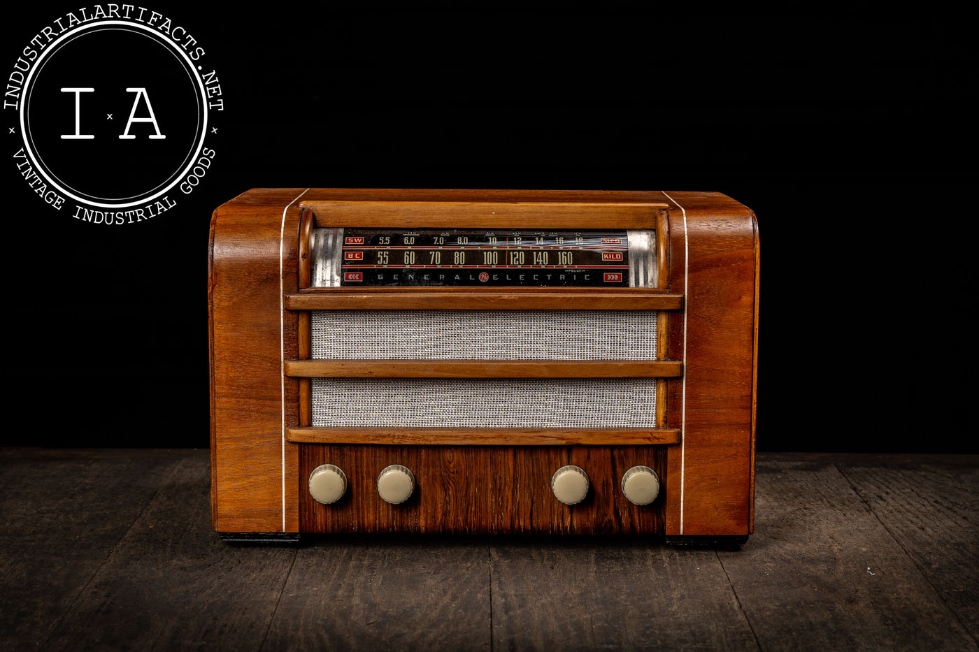 Vintage L-630 Radio by General Electric