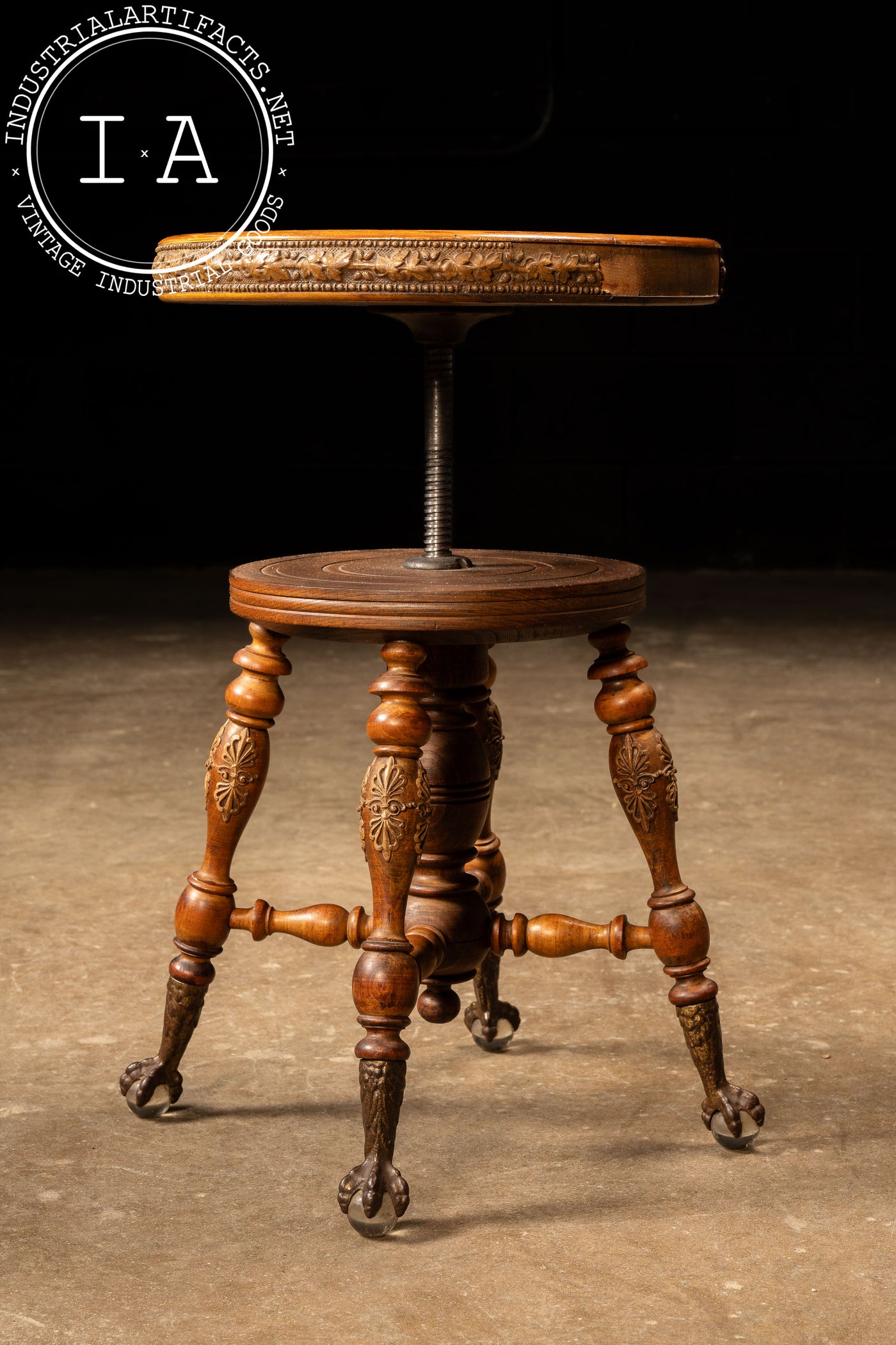 Late 19th Century Adjustable Oak Piano Stool