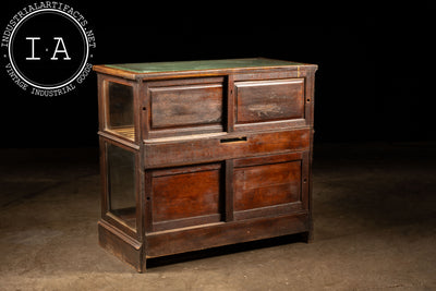 Early 20th Century Two-Tiered Oak Cigar Case