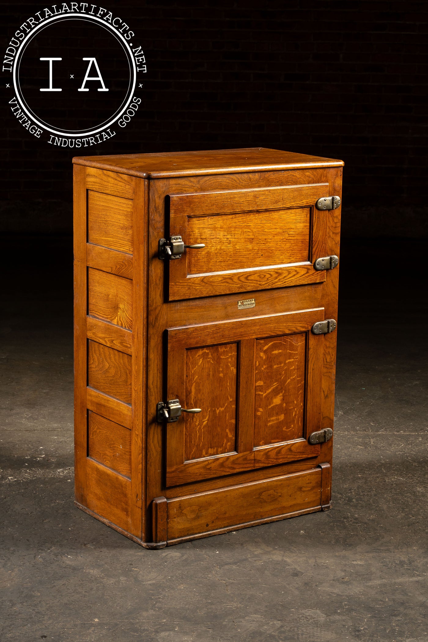 Early 20th Century Oak "Leonard" Refrigerator by Grand Rapids