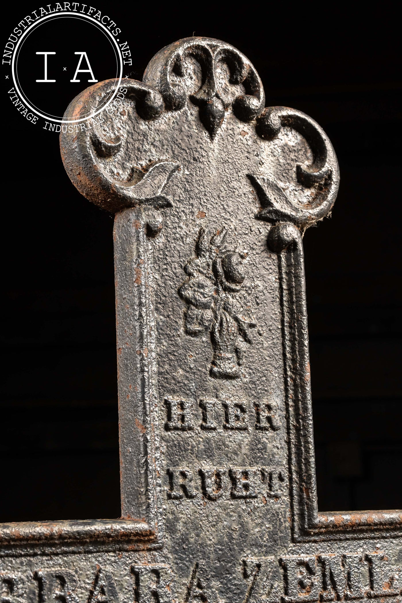 Late 19th Century Cast Iron Cross Headstone