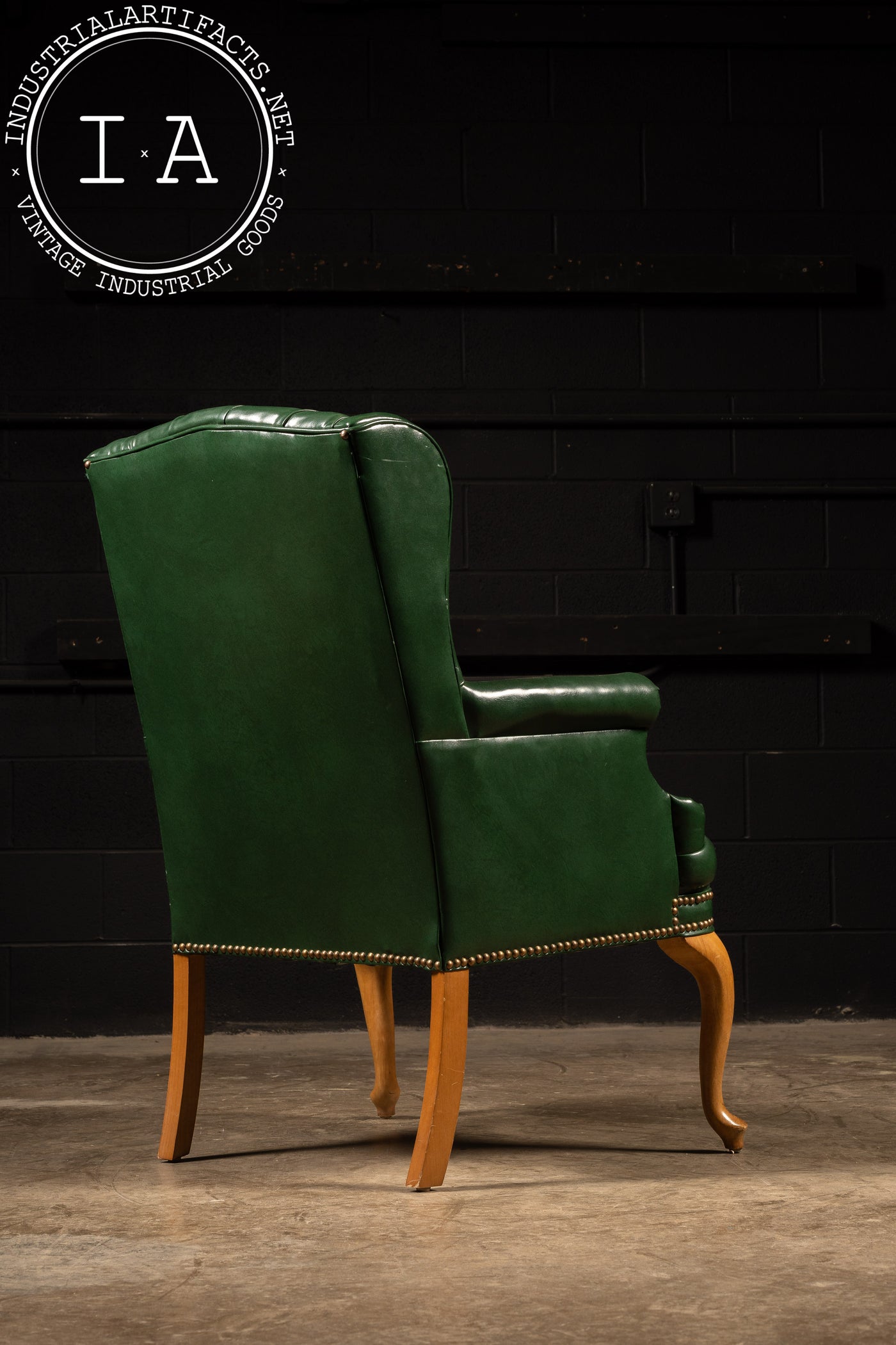 Vintage Tufted Leather Chesterfield Armchair in Emerald