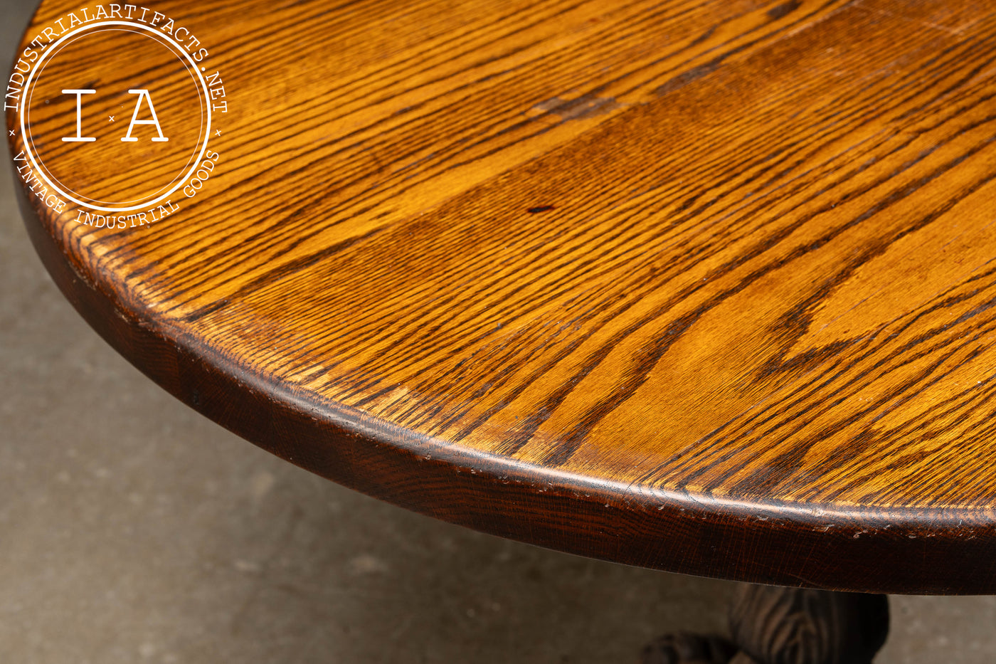 Late 19th Century Oak Poker Table With Four Chairs