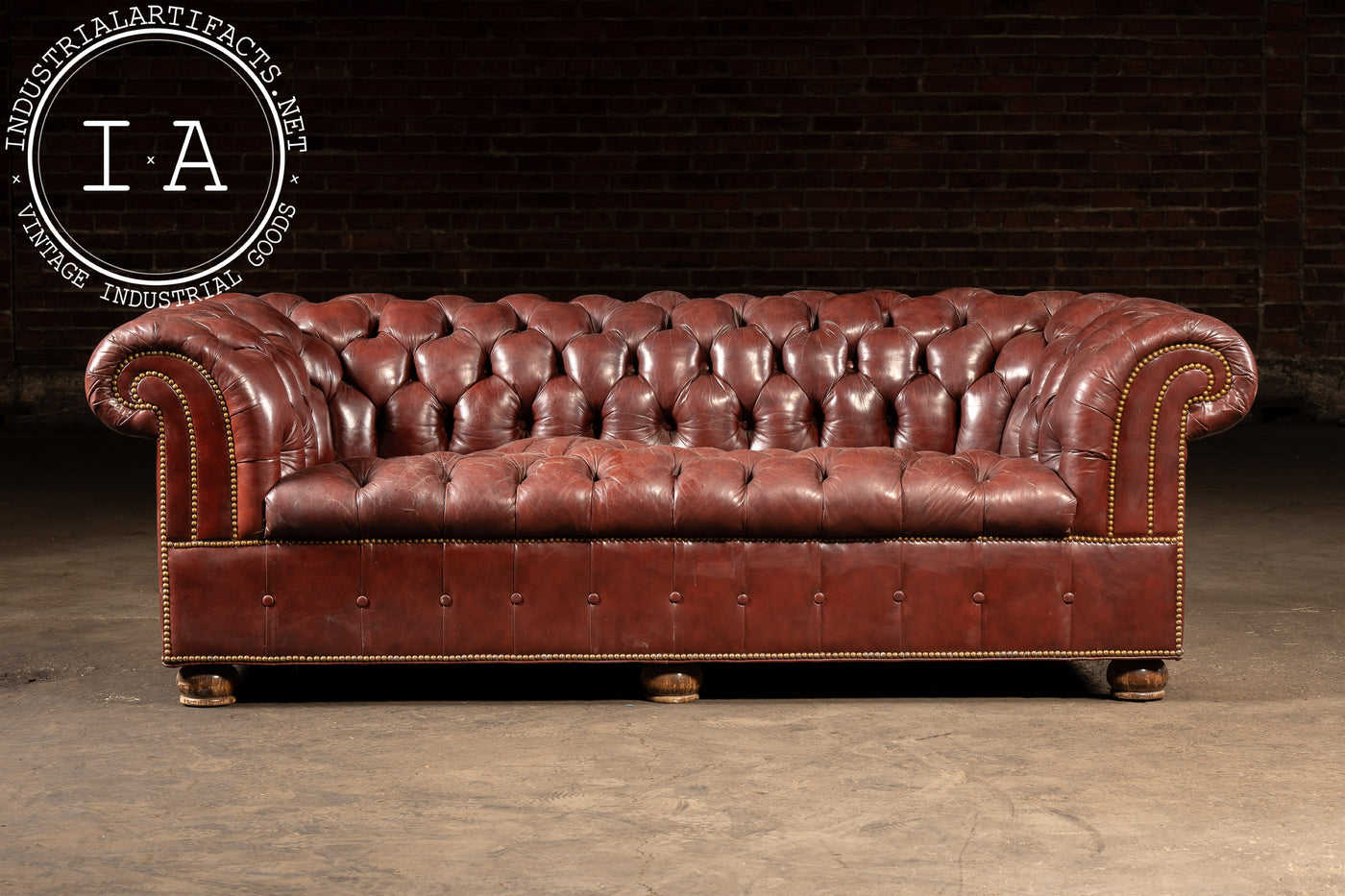 Tufted Leather Chesterfield Sofa in Burgundy