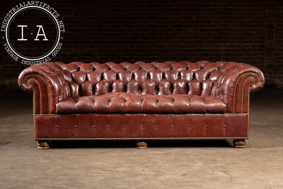 Tufted Leather Chesterfield Sofa in Burgundy