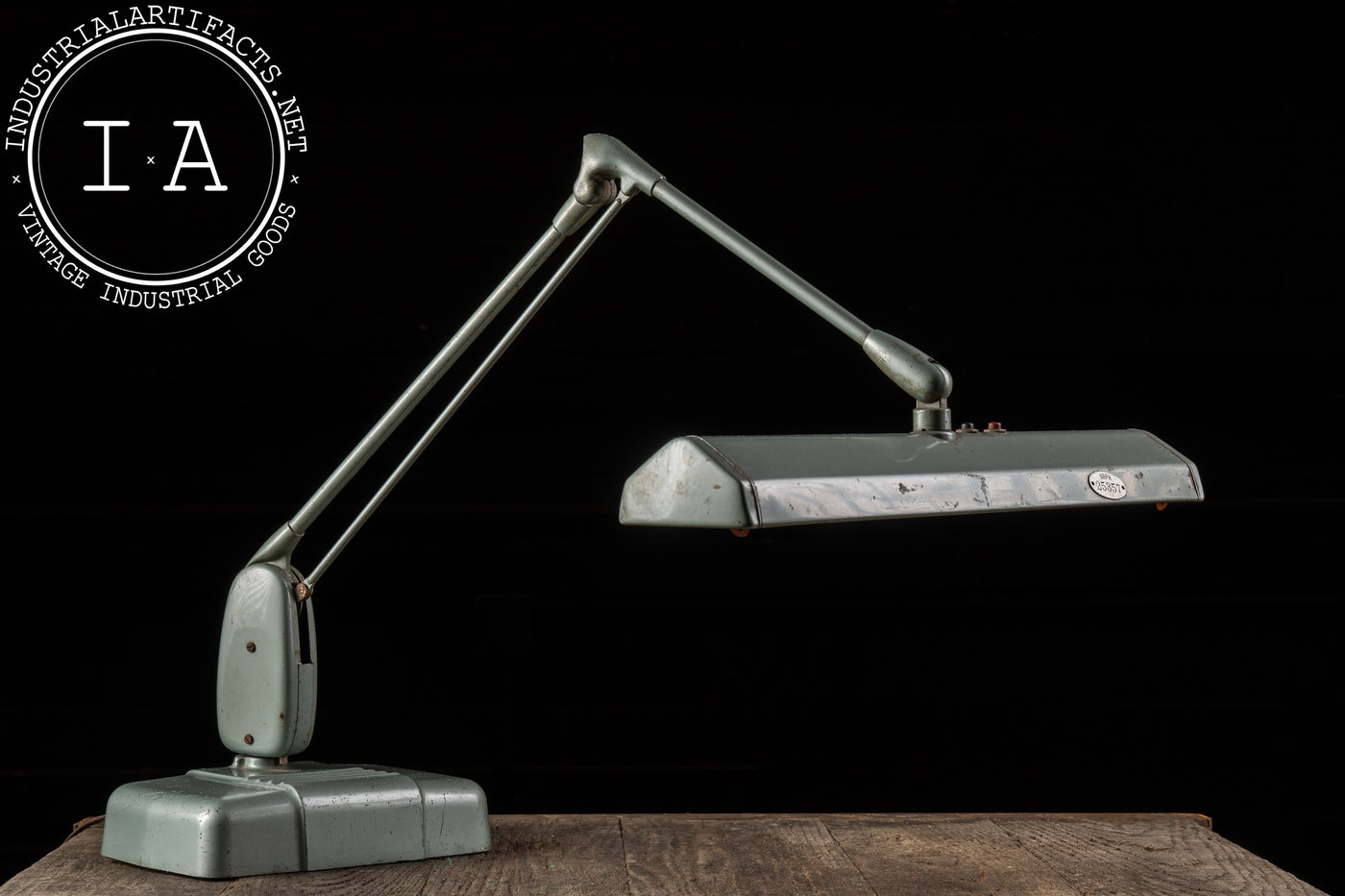 Vintage Floating Fluorescent No. 2324 Desk Lamp by Dazor in Gray