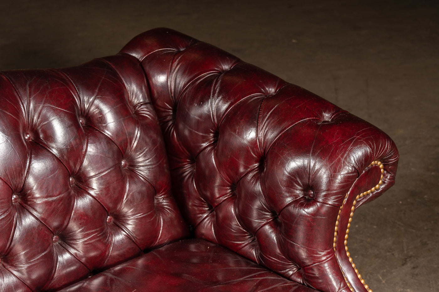 Vintage Chippendale-Style Camelback Chesterfield Leather Sofa in Oxblood