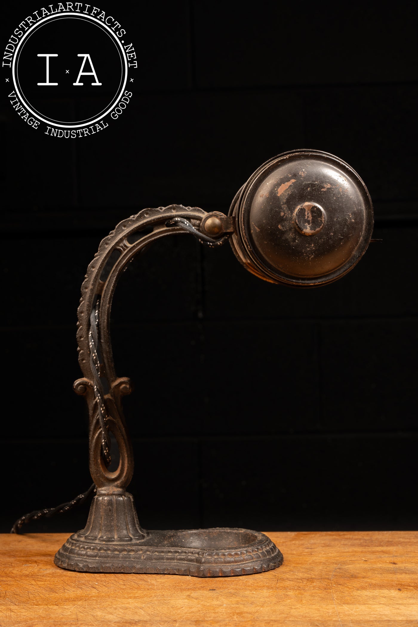 Early 20th Century Cast Iron Banker's Lamp